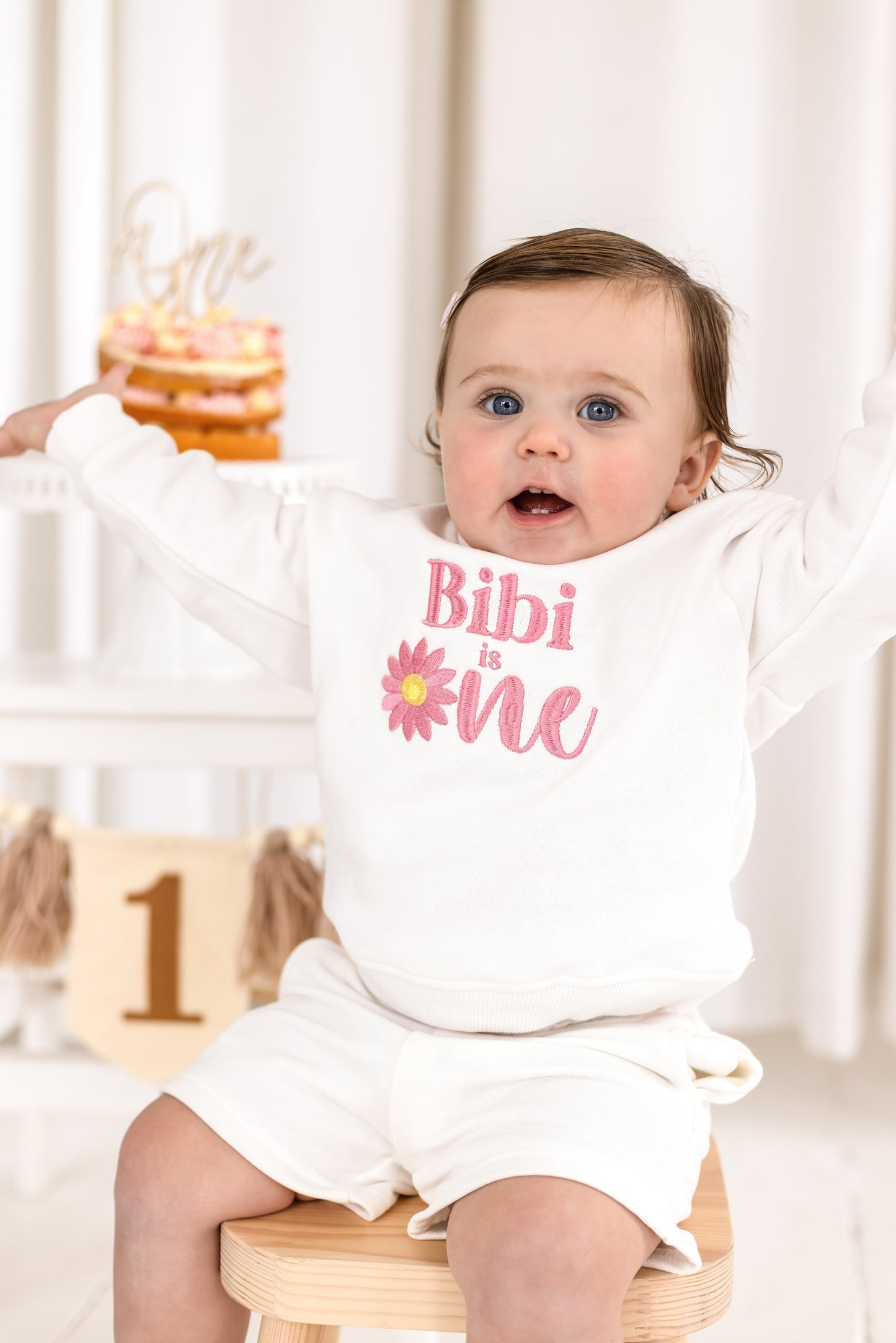 Personalised Summer Daisy 'One' First Birthday Sweatshirt Jumper
