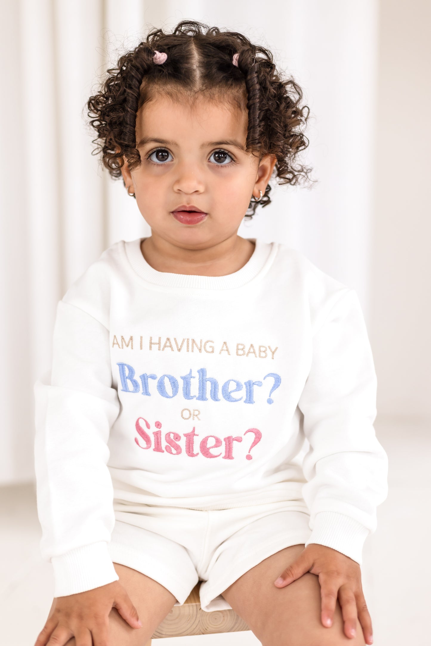 Gender Reveal 'Am i having a Baby Sister or Brother?' Sweatshirt