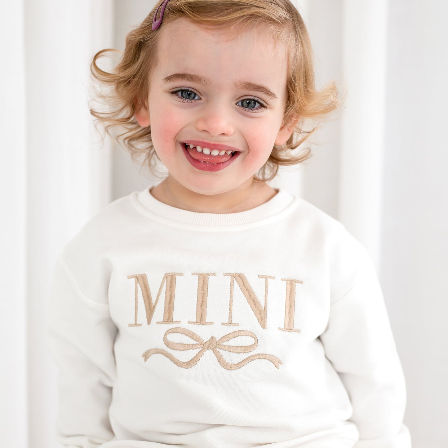 AW Mini Child's embroidered matching mini me sweatshirt with bow design