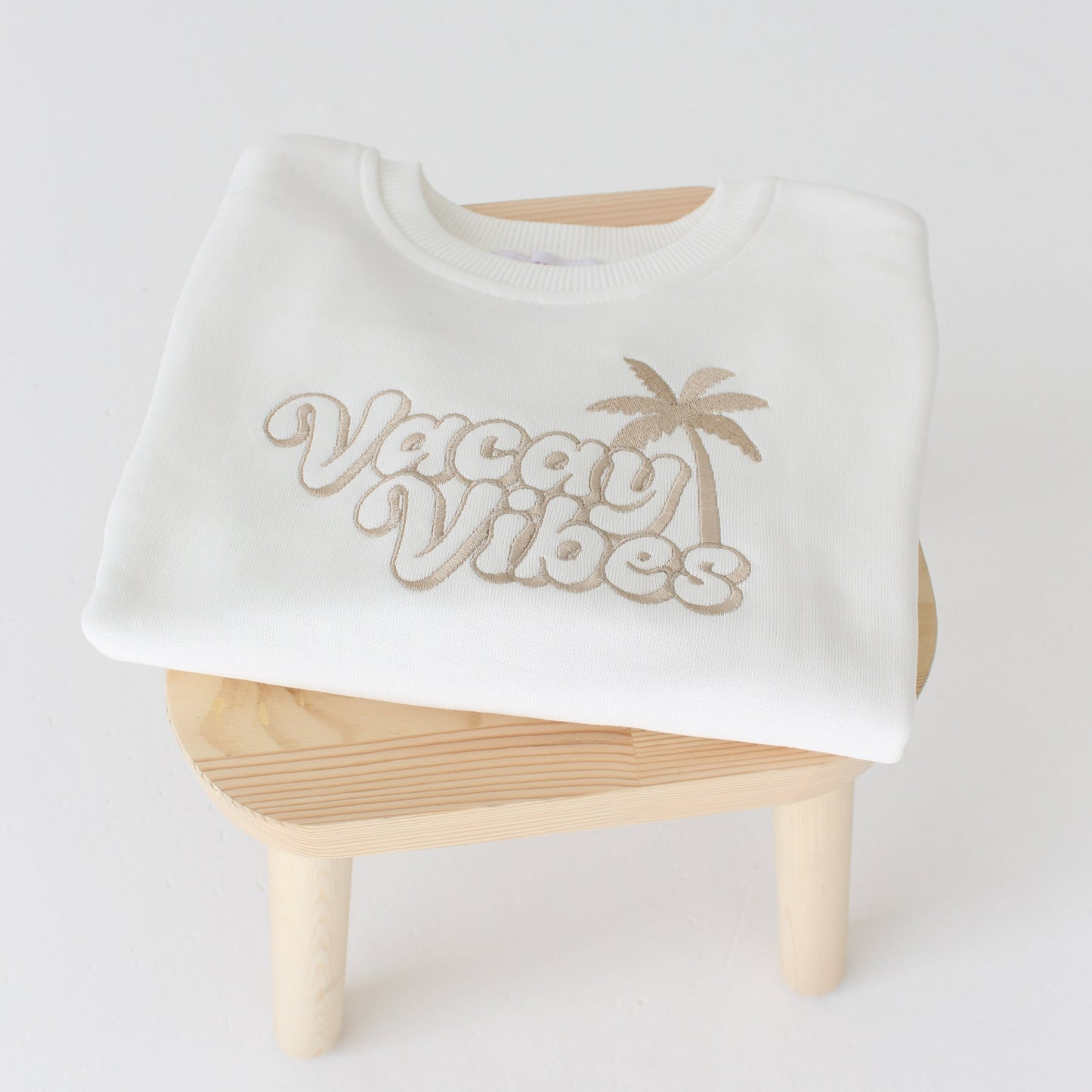 Child's 'Vacay Vibes' embroidered mini me holiday sweatshirt