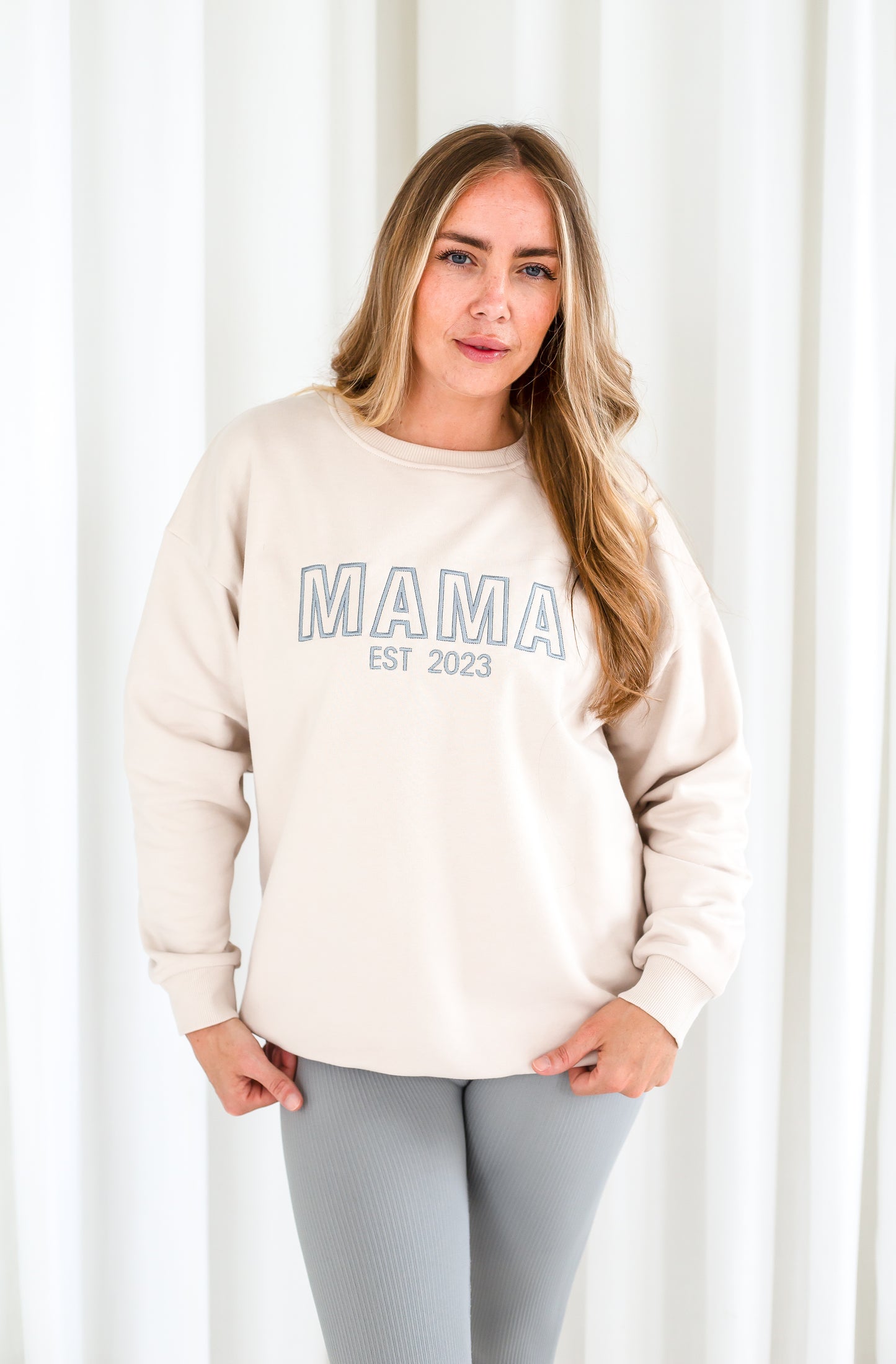 Signature ladies' MAMA outline embroidered matching mini me sweatshirt