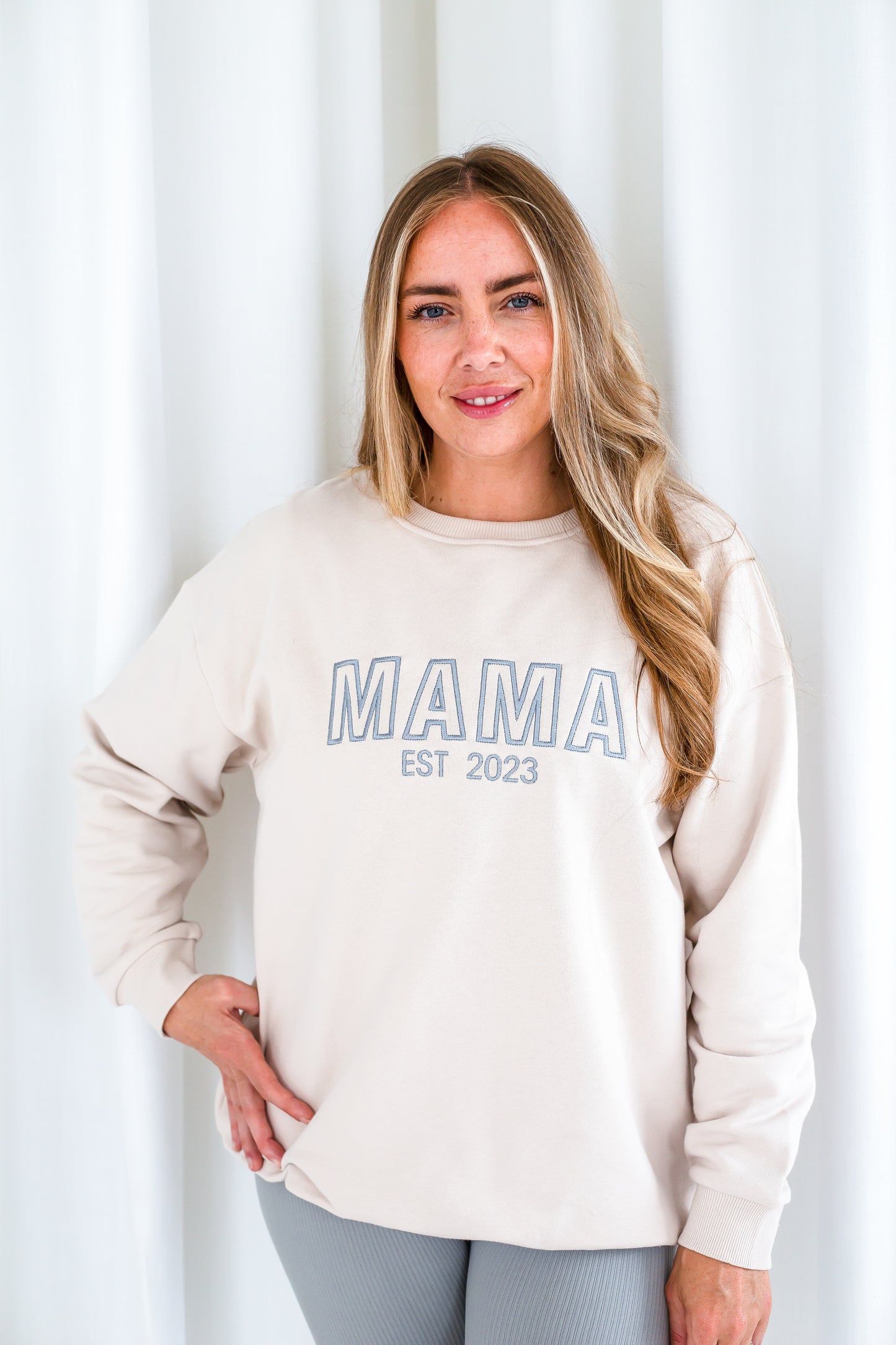 Signature ladies' MAMA outline embroidered matching mini me sweatshirt