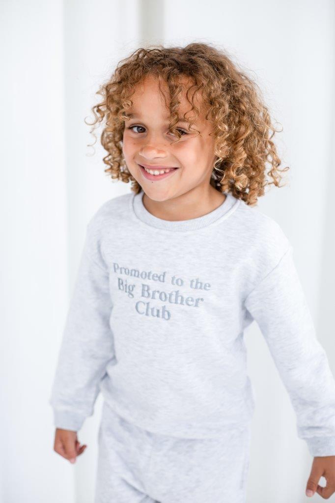 'Promoted to big sister' embroidered sweatshirt